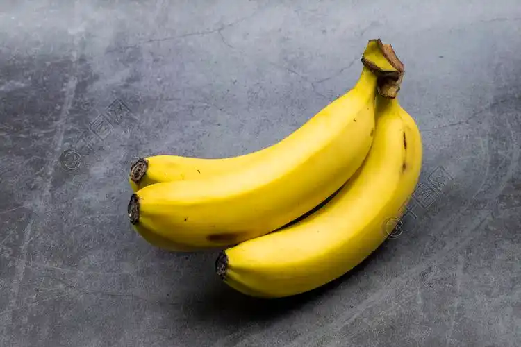 三根香蕉高清摄影图素材