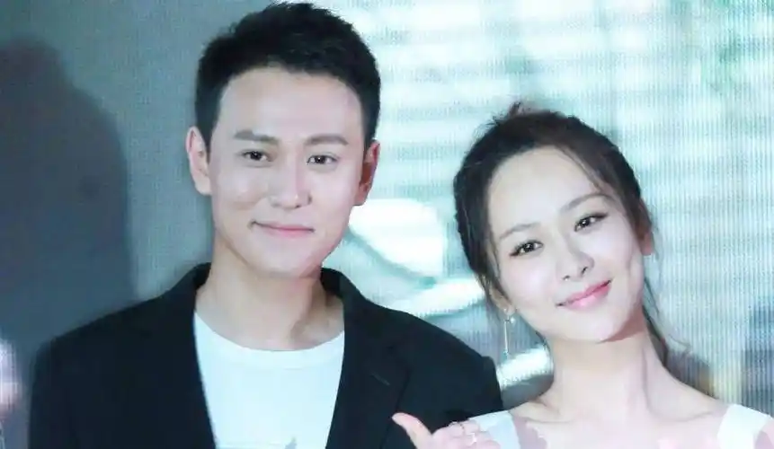 杨紫和娜扎合作艺人被其粉丝表达不满_秦俊杰_罗云熙_男艺人