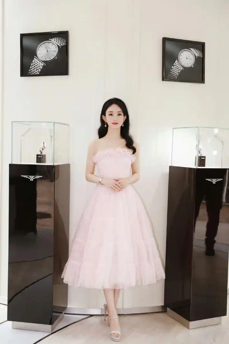 赵丽颖  一字高跟鞋  大长腿美脚