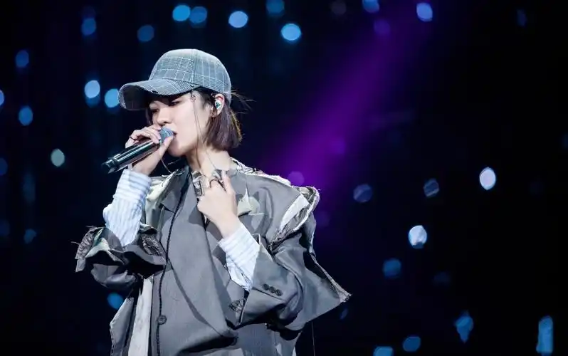 【前任3】【郁可唯 影子】一首纯粹的情歌莫过如此_哔哩哔哩 (゜-゜)