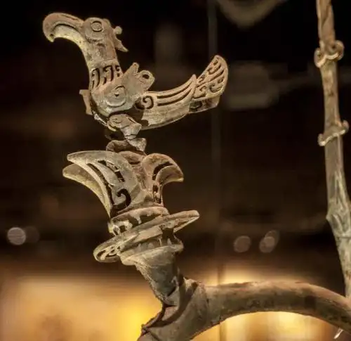 三星堆文物宝贝一睹为快