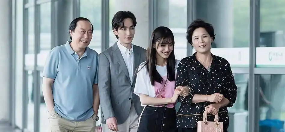 原创我的真朋友邓伦眼睛小撩妹被嫌弃朱一龙初恋脸受追捧