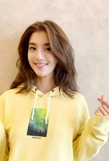 吴千语时尚优雅写真图片19