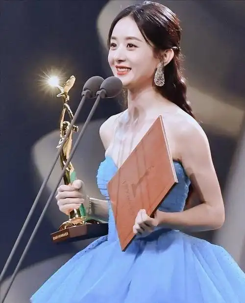 赵丽颖王一博恋爱实锤?