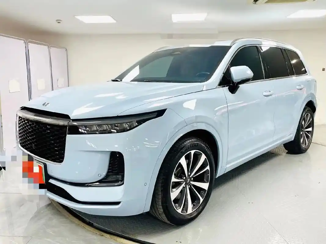 理想汽车.理想one 2021款6座增程版  上牌日期  : - 抖音