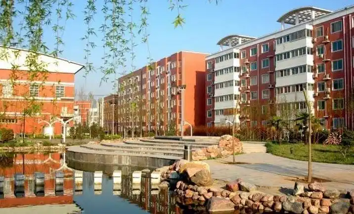 河南实验中学眼镜妹