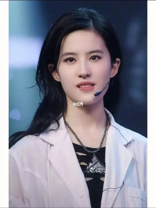 白大褂08刘亦菲