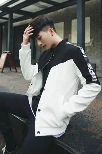 男士外套夹克男衣服男装2018春季新款潮韩版潮流帅气修身休闲男上衣