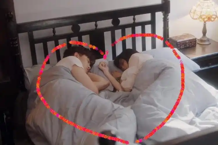 今晚的晚安吻太太tm甜了 简直啦 爱死了