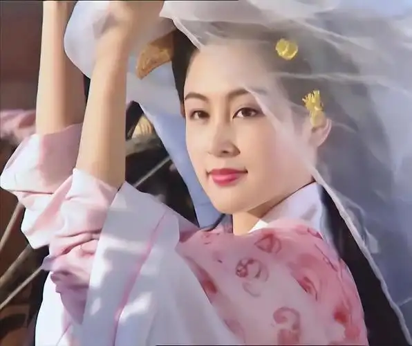 陈红的"典雅"藏不住,穿素衣时髦,如今55岁依旧气质没油腻感|发型|旗袍