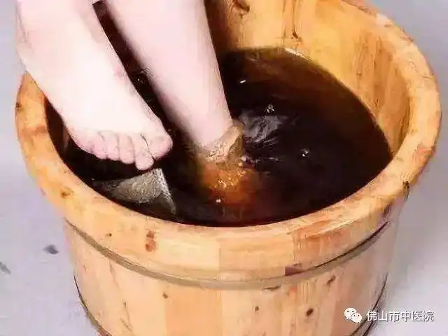 湿气困身难自拔,试试中药泡脚