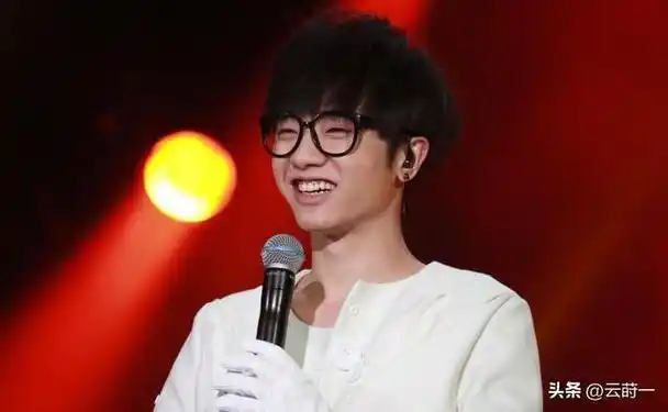 被捧为歌坛顶流,却没有一首代表作,这3位明星羞不羞|尚雯婕|华晨宇