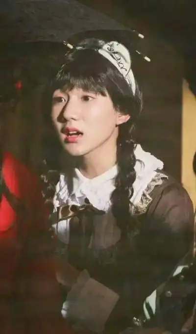 王源 王地凤 女装 我们的少年时代