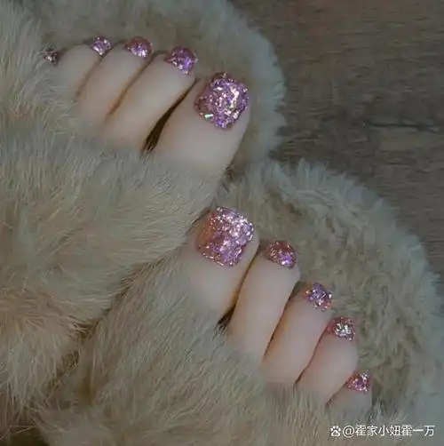 干净清新超好看脚趾甲让公主也怦然心动