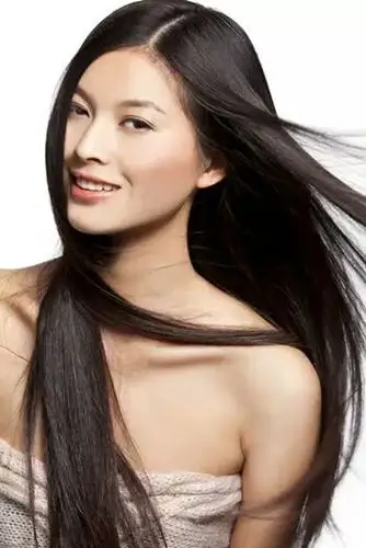 做柔顺的秀发美人.