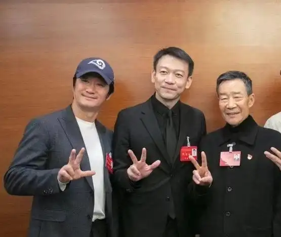 脸肿,身高造假,陈道明狠狠打了内娱男星的脸|演员|吴京|黄晓明|老戏骨