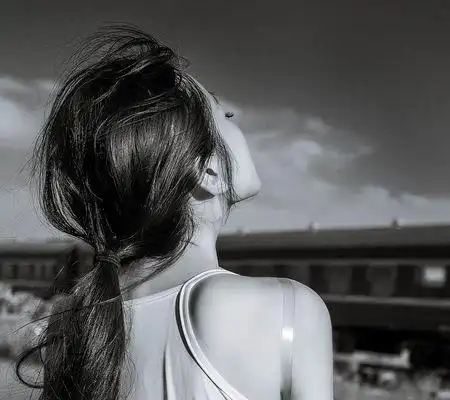 讲讲我抑郁症发作时的痛苦,虽然我不太敢回想以前那噩梦般的日子