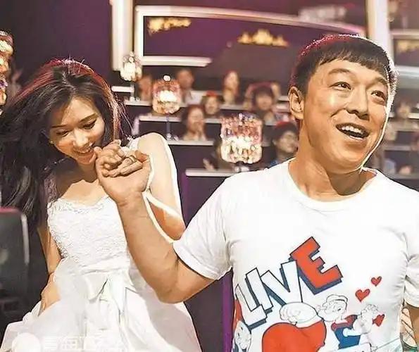 炒作言承旭绯闻多年,给刘德华爱的抱抱,靠黄渤成名,林志玲的绯闻上位