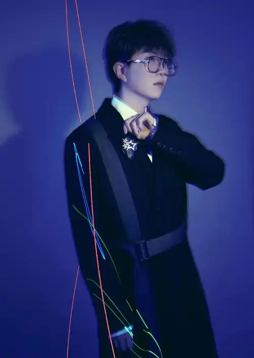 毛不易帅气时尚写真图片89