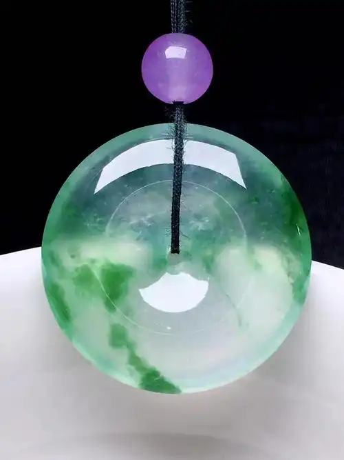 平安扣翡翠图片大全(欣赏一下翡翠吊坠平安扣)