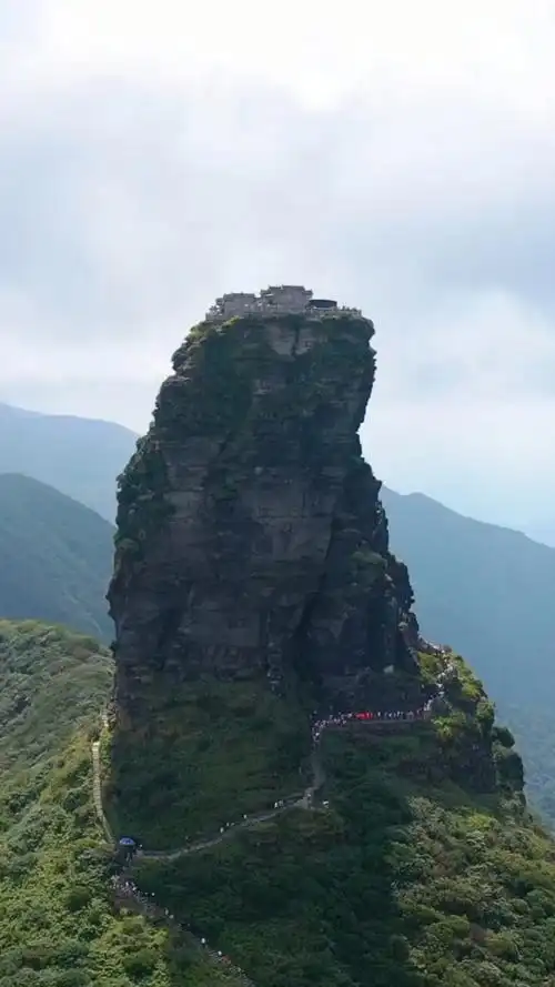 旅游进行时#梵净山风景区,这山多高,怎么上得去,人生一世要能上去