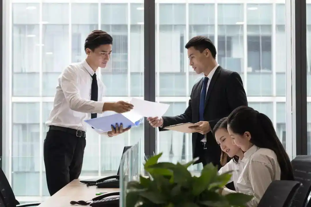 直话职说不想职场工作提心吊胆做好这三件事保你前程无忧