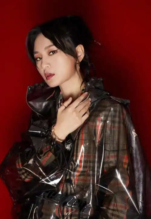 周笔畅个人资料简介及图片大全(周笔畅个人资料简介及图片大全大图)