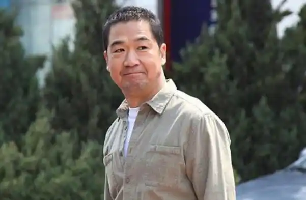 中国十大老戏骨男演员排名陈道明上榜第九是皇帝专业户2