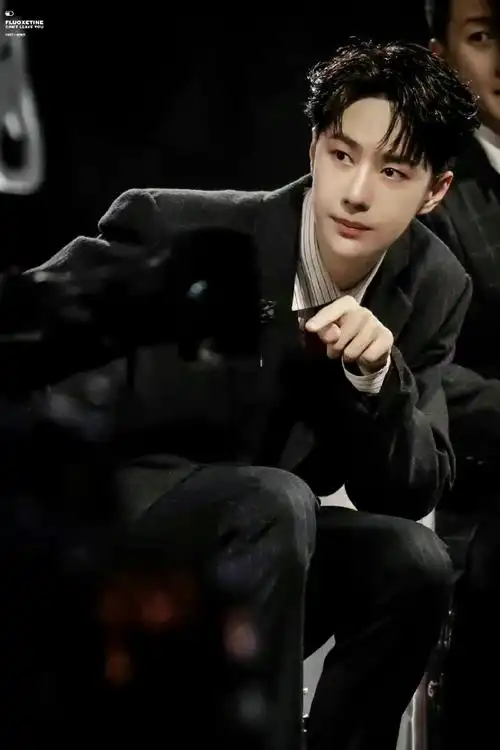 连夜做了个动图直观展现奶膘好q#王一博