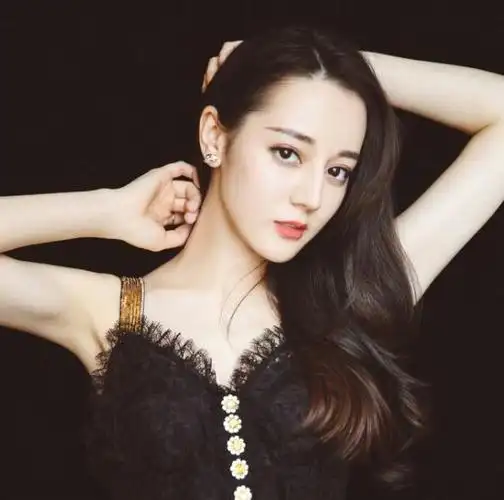 迪丽热巴个人所有资料简介身高年龄三围图片