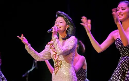 再现邓丽君金曲演唱会在悉尼州立剧院举行(组图)