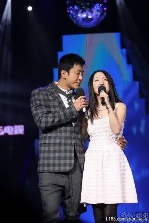 毛宁杨钰莹现身长沙 湖南卫视春晚将合演三节目