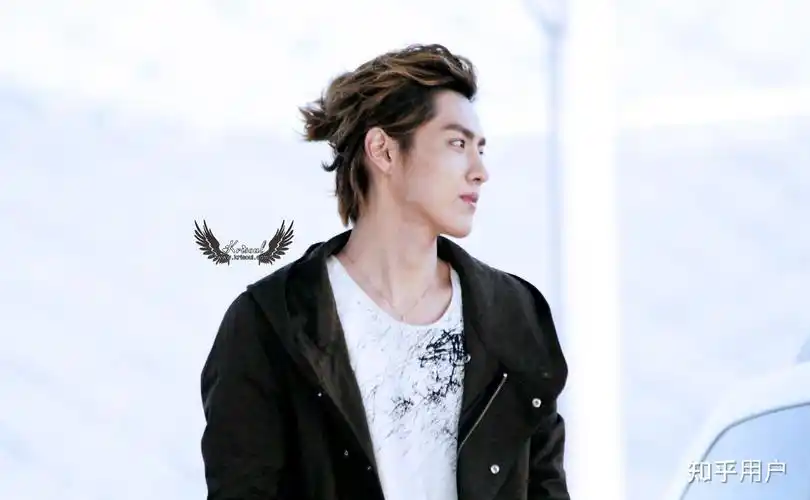 友友们有吴亦凡kris时期的美图吗? - 知乎