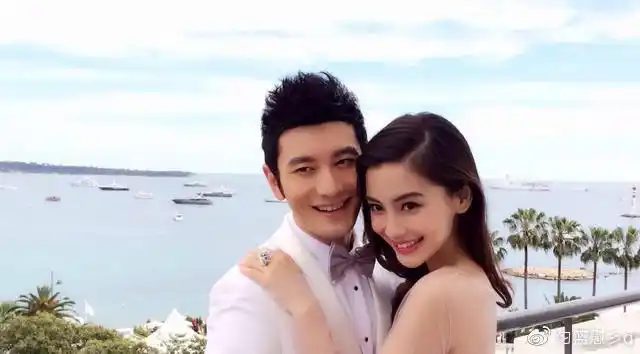 baby黄晓明身穿我爱你情侣装高调秀恩爱力破分居婚变传闻