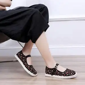 土布鞋女千层底图片