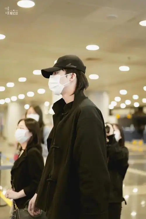 傲娇鬼恋宁纪 的微博: 我走了哈~拜拜@摩登兄弟刘宇宁 #摩登. weibo.