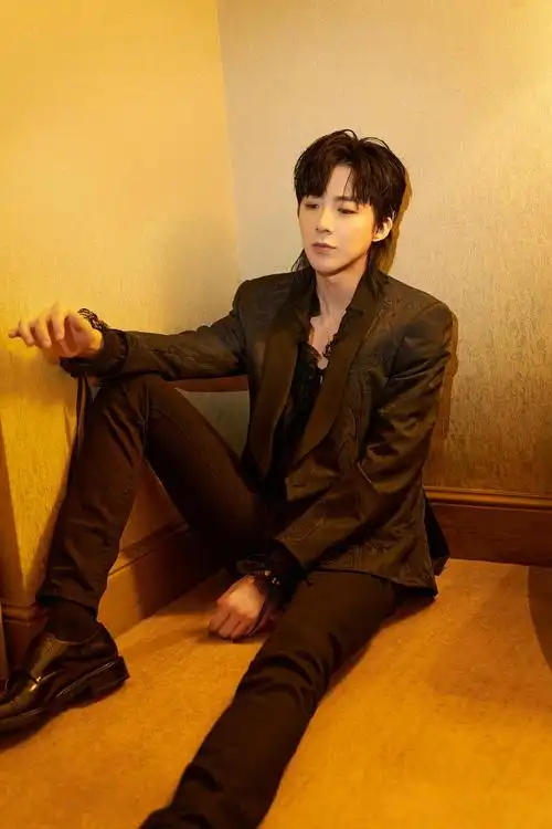 工作室新图20210817刘宇宁,黑胶内页