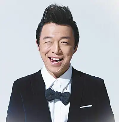 黄渤口误佟娅丽诚挚道歉机智挽回