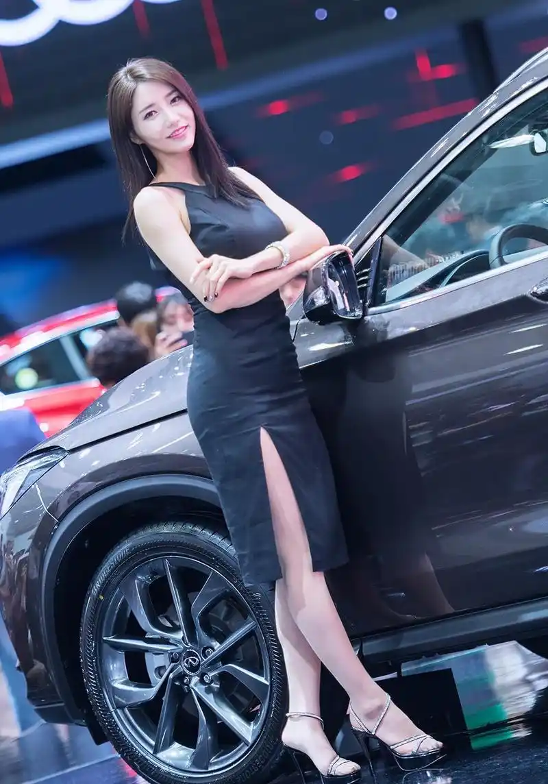 韩国人气模特林率雅,甜美可人气质清新