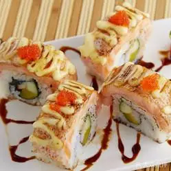 炙烧三文鱼腩反卷