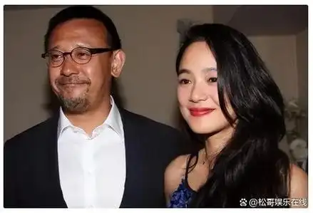 姜文周韵一家最新同框照俩儿子罕露正面身高惊人长相随了爸