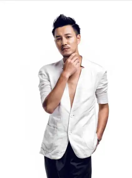 《爱情终结战》是由于承琳执导的电影,桑博文担任编剧,周芳竹,杨钧承