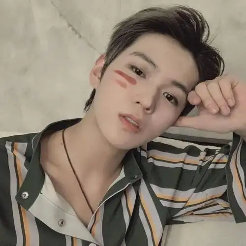 【微信头像】李希侃