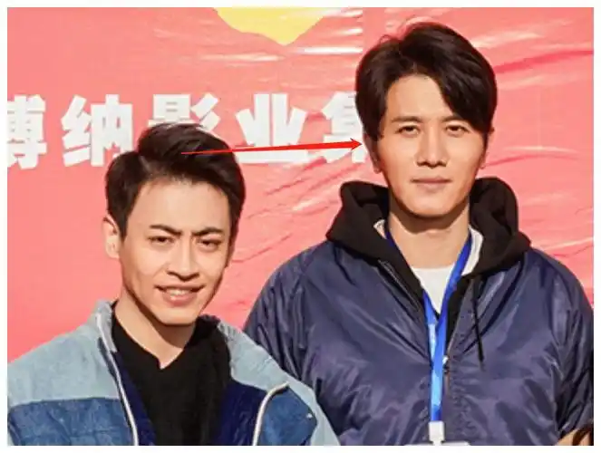 都说彭冠英身高189当他跟刘凯蔡文静站一块有无说谎很显然