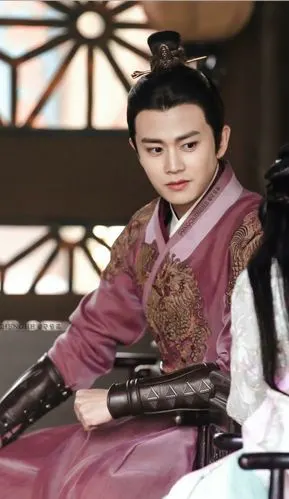 古装剧《锦衣之下》任嘉伦饰演陆绎 手机壁纸