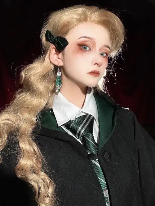 cosplay78你穿的是你妈妈的旧袍子吗