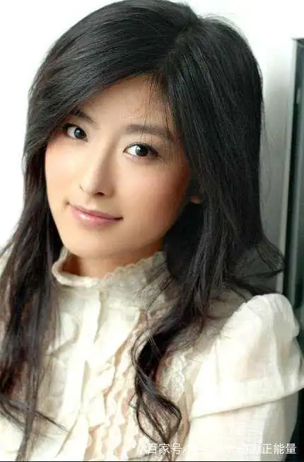 36岁的徐百卉:用努力和实力证明自己是美丽智慧与实力并存的演员