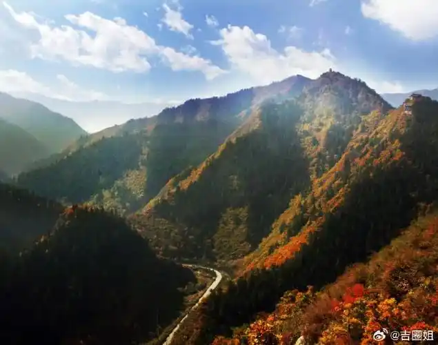 为您推荐了兰州著名景点,其中包括甘肃省博物馆,兰州水墨丹霞旅游景区