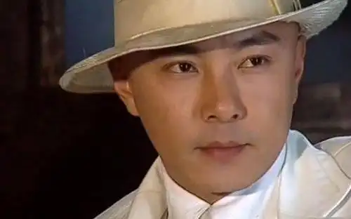 3,《方谬神探》该剧讲述了了方世玉从整天闯祸的少年到如何大败雷老虎