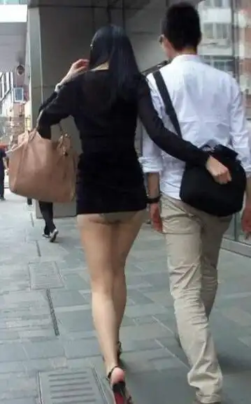 慎入世界上最短的裙子日本女高中生校裙短到极限